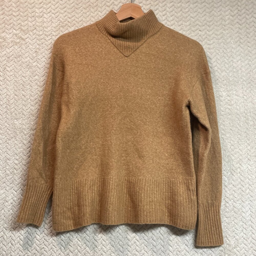 Everlane Womens Small Tan Cozy-Stretch Pullover Sweater Scandi Winter Minimalist